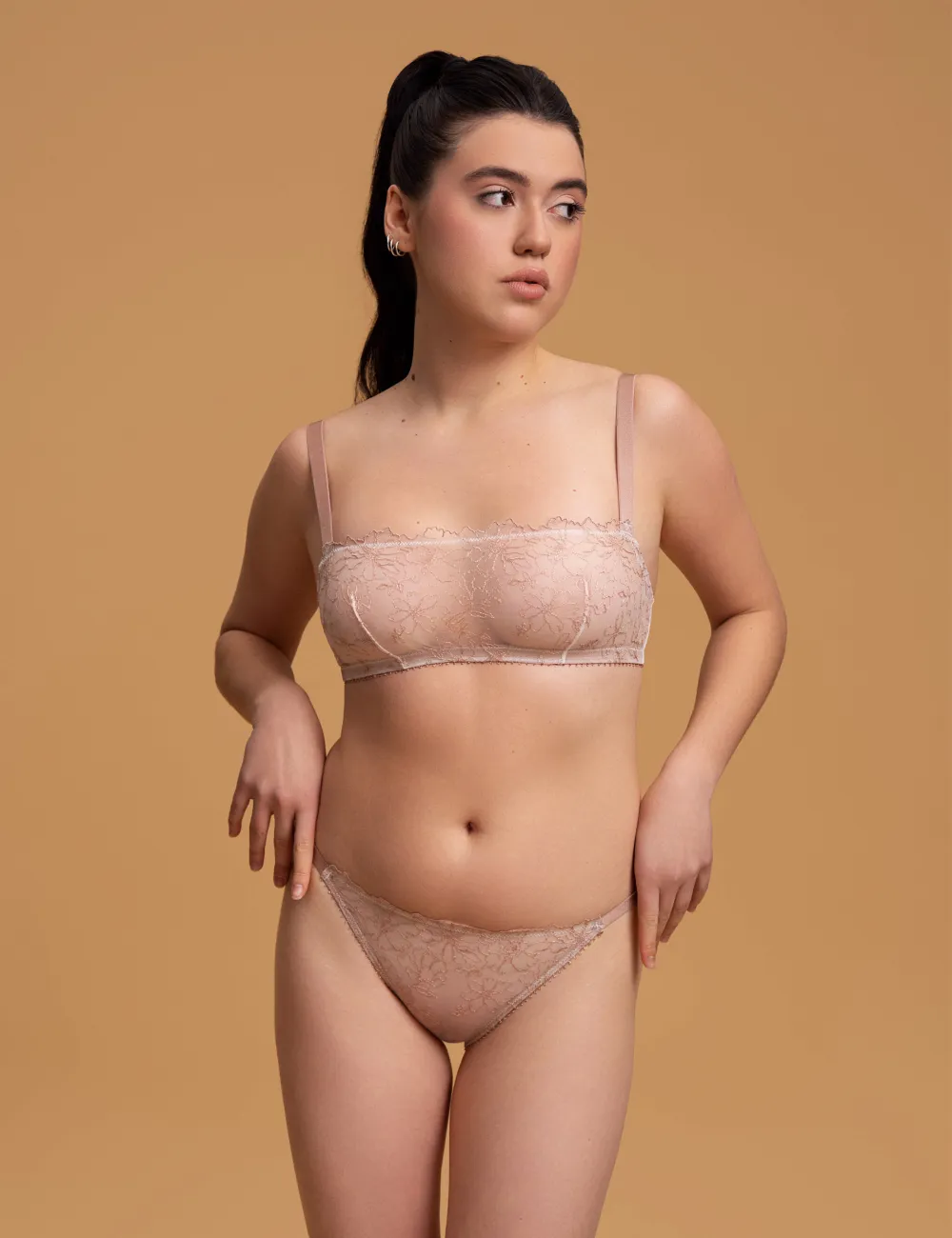 Бра з м'якою чашкою 032SR